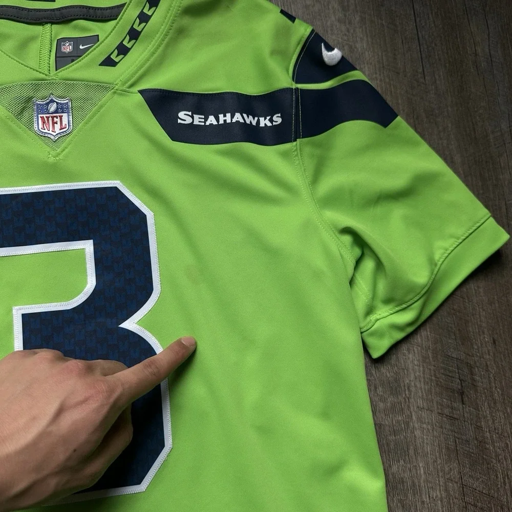 NWT Nike Vapor Seattle Seahawks #3 Russell Wilson NFL Authentic Jersey‎ 40/M